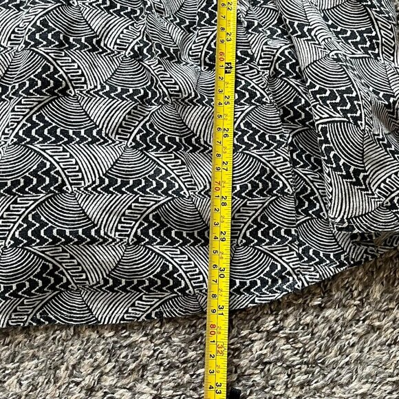 Anthropologie Black White Button Up Blouse Women L Ruched Waist Boho Geometric - Picture 8 of 8